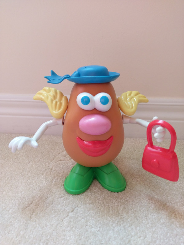 Ms Potato Head in Toys & Games in Markham / York Region - Image 4