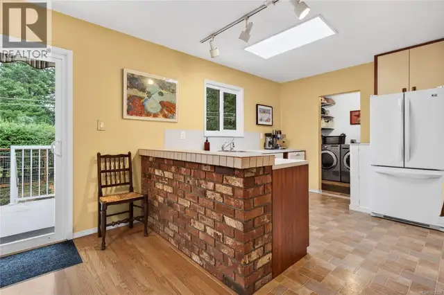 1516 Balsam Ave Comox, British Columbia in Houses for Sale in Comox / Courtenay / Cumberland - Image 13