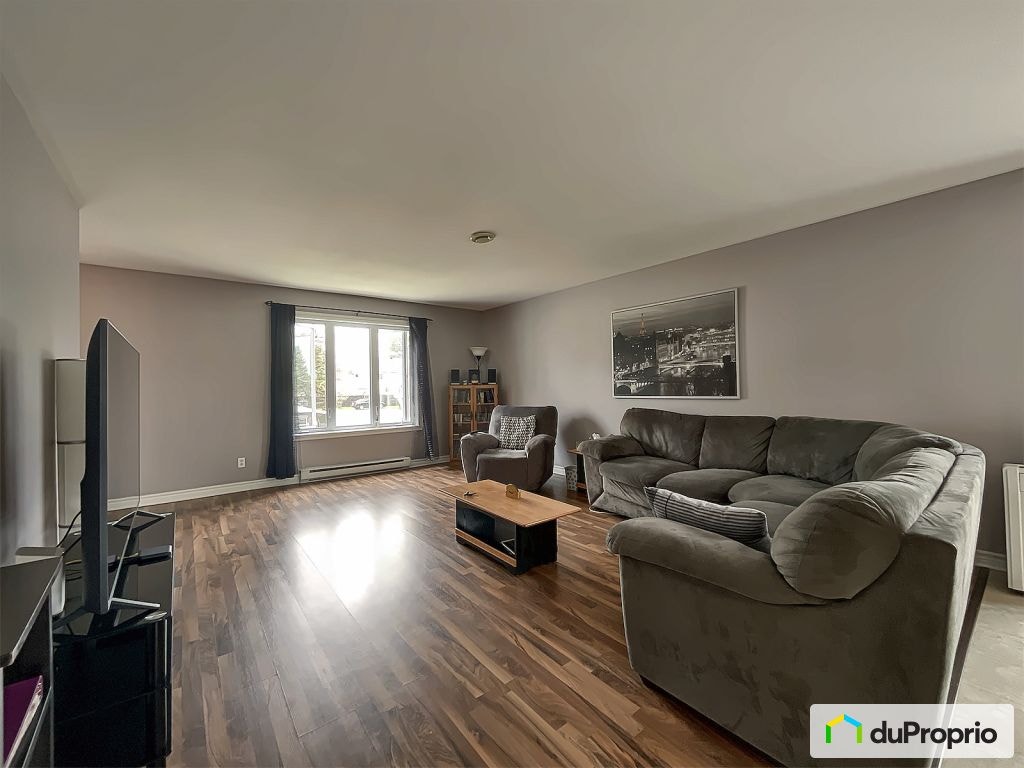 $892,500 - Triplex for sale in Terrebonne (La Plaine) — photo 2