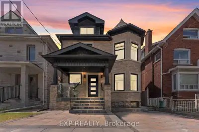 A true showstopper! Luxury living at its finest in this newly built, modern Victorian-style home in...