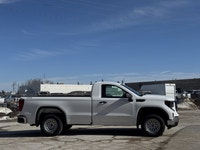 5.3L V8 engine for powerful performance | 4x4 drive system ideal for Canadian conditions | Advanced... (image 4)