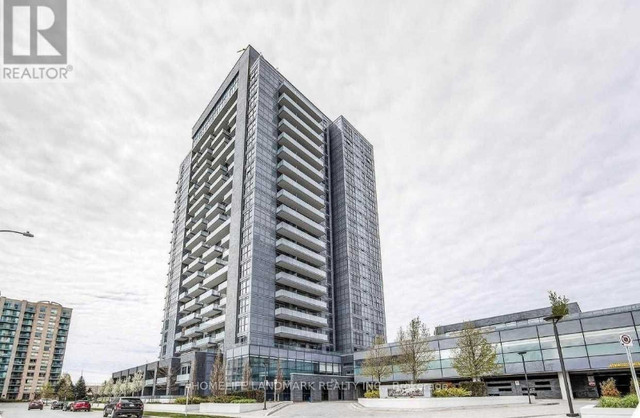3 Bedroom 2 Bths located at Yonge St / Highway 7 in Condos for Sale in Markham / York Region