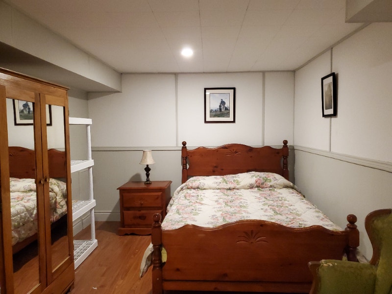 Room for rent in family home. Room Rentals & Roommates Owen Sound
