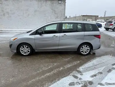 2012 MAZDA5 AUTOMATIC SILVER 6 PASSEMGER THIRD ROW SEAT VERY CLEAN VAN NO RUST AT ALL , 153455 KM ,D...