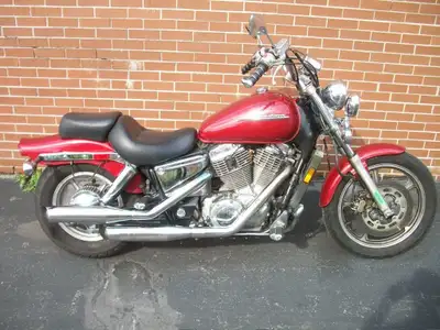 Welcome New Riders! Financing Options Available! This Honda VT1100 Spirit has 34,124 miles or 54,917...