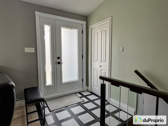 $449,000 - Bi-Level for sale in Chicoutimi (Chicoutimi) — photo 2