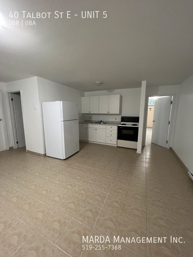 Newly Renovated 1 Bed/1 Bath Apartment in the Heart of Downtown Long