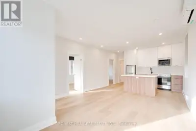 Beautifully renovated 2-bedroom unit in the desirable Hillcrest/Wychwood neighbourhood. Positioned o...