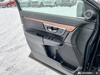Leather Seats, Heated Seats & Steering, Back-Up Camera, Sunroof, Bluetooth Connection, Lane Departur... (image 9)