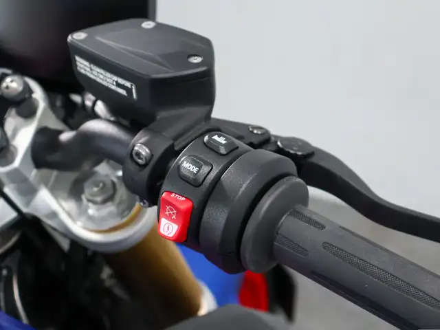 2025 BMW F900R in Street, Cruisers & Choppers in Kelowna - Image 15