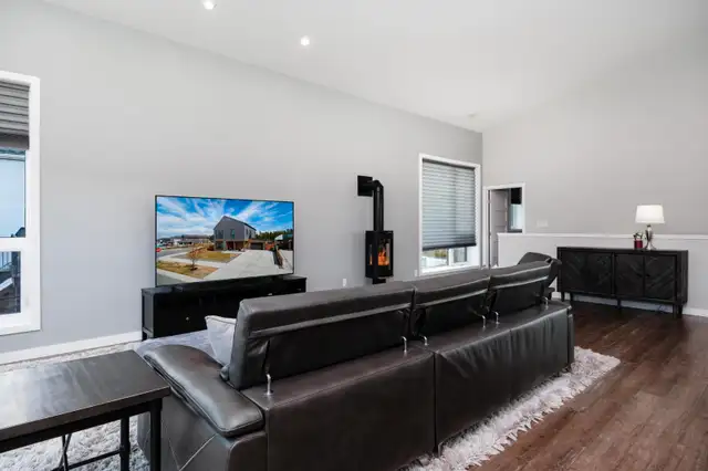 NOW SOLD!! - Felix Robitaille® in Houses for Sale in Whitehorse - Image 11