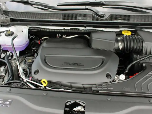 2025 Chrysler Grand Caravan SXT, Heated Leather, Lane Keep in Cars & Trucks in Calgary - Image 10