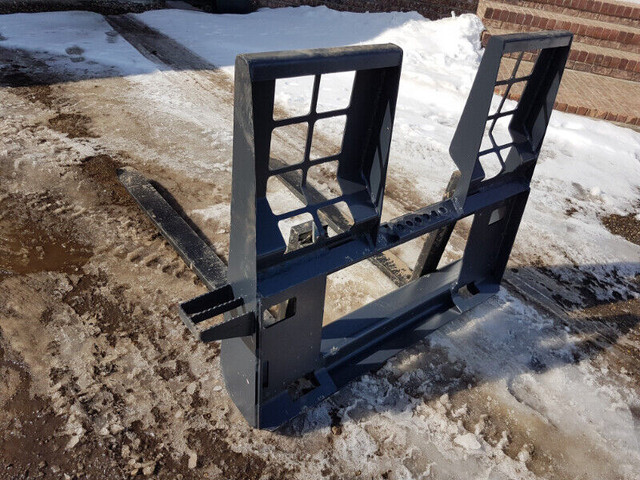 Pallet Forks in Other in Red Deer