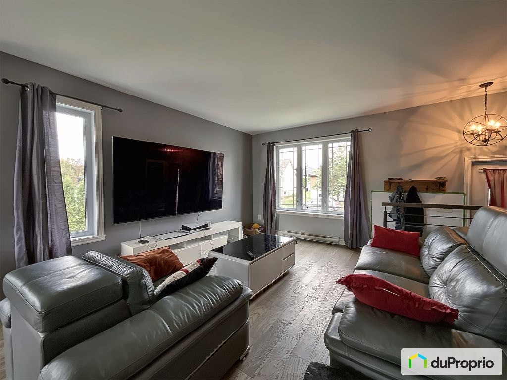 $479,900 - Bungalow for sale in St-Paul — photo 2
