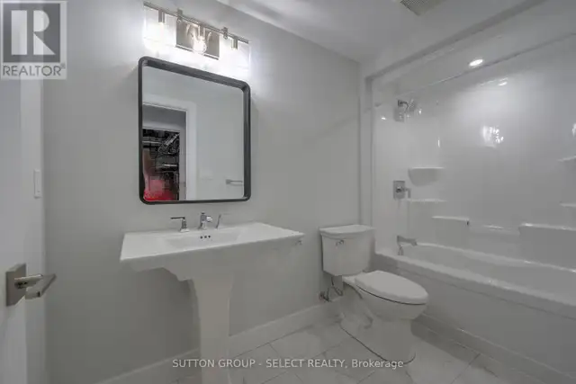 19 LOIS COURT Lambton Shores (Grand Bend), Ontario in Houses for Sale in Grand Bend - Image 33