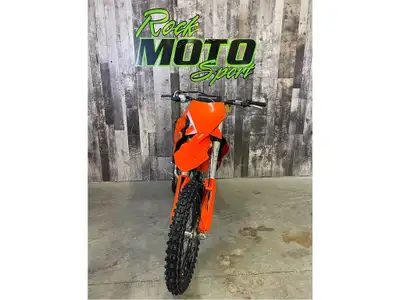 KTM 250 SX-F Flambant neuf en stock FINANCEMENT FACILE 1ère, 2e et 3e chance au crédit. 0$ COMPTANT...