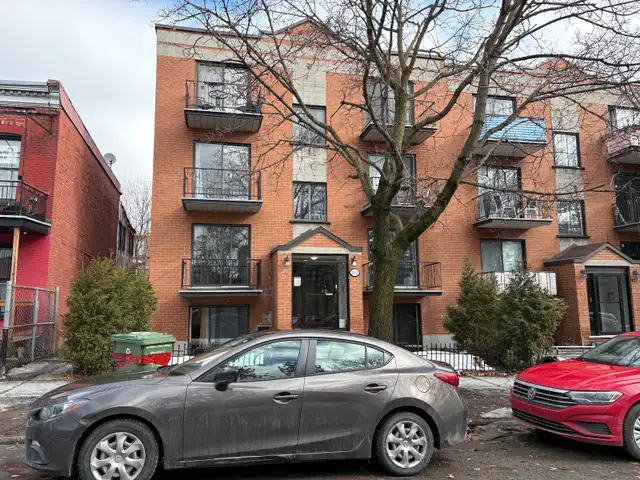 HOMA_libre immediatement_ beau 4 1/2 pièces_station métro Pie1X