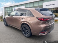 This Mazda CX-70 MHEV boasts a Intercooled Turbo Gas/Electric I-6 3.3 L/200 engine powering this Aut... (image 2)