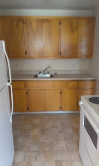 129 Albro Lake Road These large apartments are conveniently located on Albro Lake Road in Dartmouth.... (image 5)
