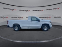 This Chevrolet Silverado 1500 has a strong Gas V8 5.3L engine powering this Automatic transmission.... (image 8)