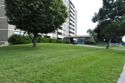 ONE BEDROOM PLUS DEN APARTMENT FOR RENT IN HAMILTON! STARTING AT $1,995/month Parking not included i...