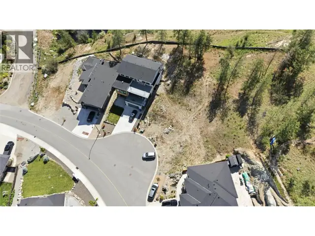 3232 EVERGREEN Drive Penticton, British Columbia in Land for Sale in Penticton - Image 8