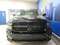 RAM 1500 CLASSIC 2022 SLT V8 5.7 LITRES HEMI CREW-CAB BOITE 5,7" 4X4 TOUT ÉQUIPÉ / CAMÉRA DE RECUL /... (image 2)