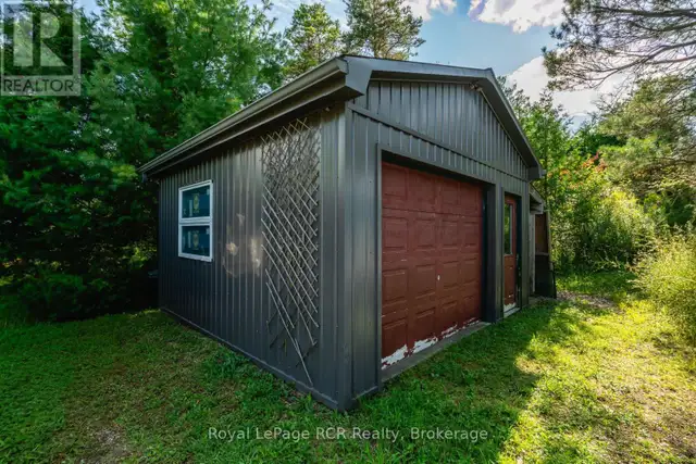 323199 DURHAM ROAD E West Grey, Ontario in Houses for Sale in Owen Sound - Image 9