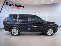 KEYLESS ENTRY I POWER MOONROOF I REAR CAMERA I HEATED STEERING I HEATED SEATS I MULTIPLE DRIVE MODES... (image 3)