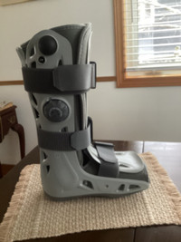 Aircast Boot / Walker for foot issues