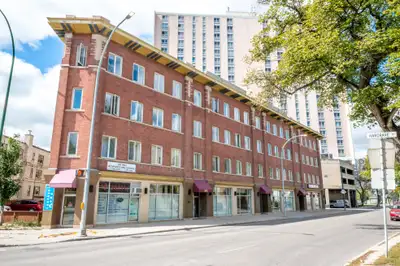 344 Cumberland Ave- Nokomis Bldg- 1 Bedroom