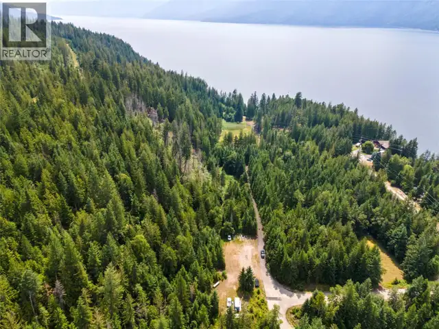 13180 Lockhart Road Boswell, British Columbia in Land for Sale in Nelson - Image 9