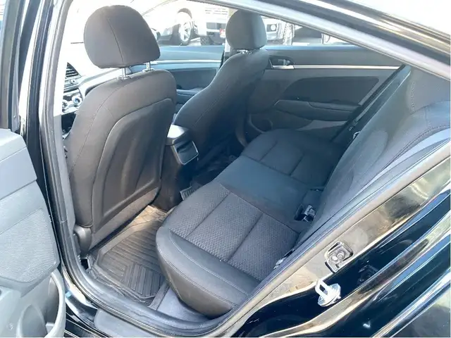 2020 Hyundai Elantra Preferred in Cars & Trucks in London - Image 14