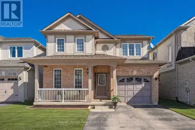 !!Oversized Pool-Sized Backyard!! This gorgeous 1600 sq ft detached home on a quiet crescent in a wa...