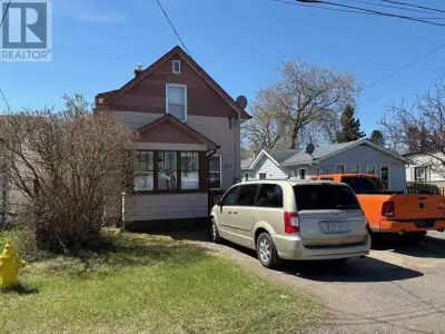 New listing. With In Walking Distance to Boulevard Lake. This 2 Bedroom 1 1/2 Storey Home with Main...