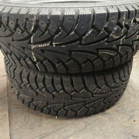 2 x 215/45/17 HANKOOK i'pike WINTER tires 85 % tread left Good c