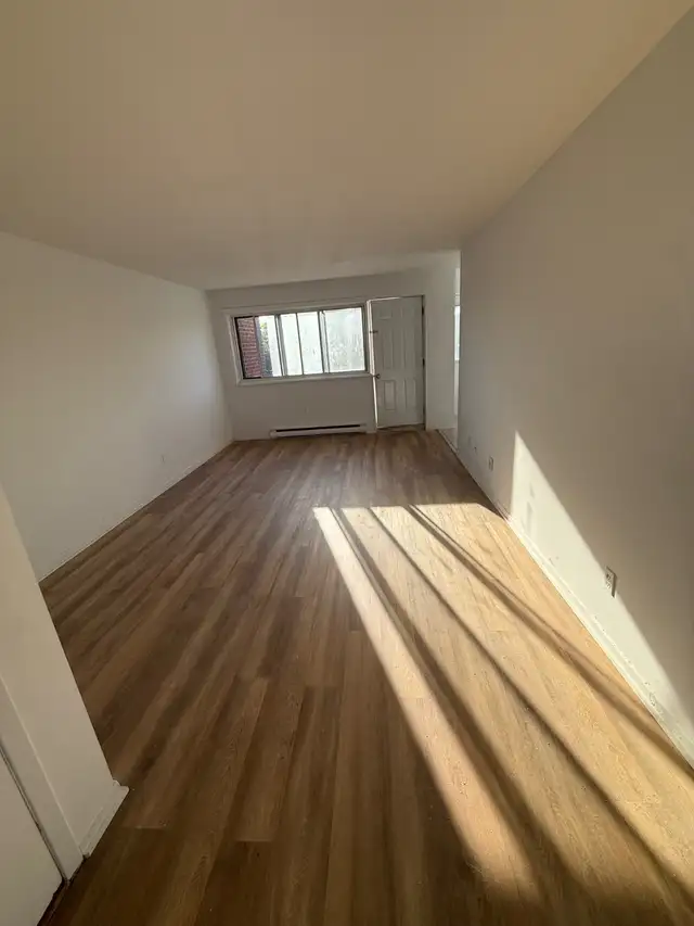 4 1/2 RABAIS, RÉNOVÉ, CALME, PRES DE TOUS - GREENFIELD PARK