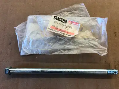 NOS Yamaha front axle fits YZ 60 1981 to 1983 MX 80 1980 to 1982 DT 80 1981 to 1983 YZ 50 1980 PW 80...