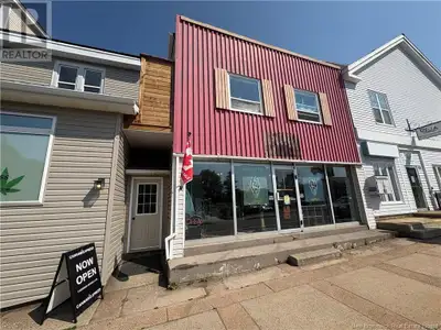 This Large Mixed use building sits in the middle of St.George and is ready for new ownership. The st...