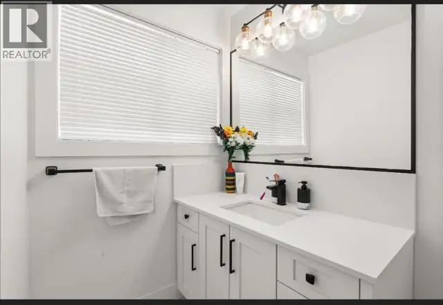 Upper 1106 DUTHIE AVENUE Burnaby, British Columbia in Long Term Rentals in Burnaby/New Westminster - Image 15