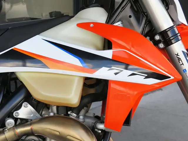 2021 KTM 450 XC-F in Dirt Bikes & Motocross in Cambridge - Image 16