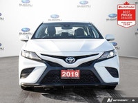 Recent Arrival! Wind Chill Pearl 2019 Toyota Camry Hybrid SE FWD CVT 2.5L I4 DOHC 16V APPLE CAR PLAY... (image 7)