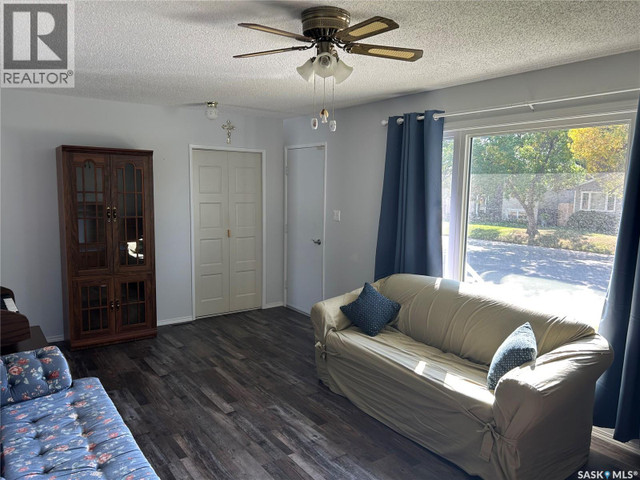 1534 Athabasca STREET W Moose Jaw, Saskatchewan in Houses for Sale in Moose Jaw - Image 3