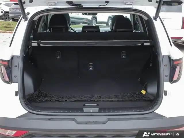 2022 Hyundai Tucson Hybrid Ultimate great first car |leather... in Cars & Trucks in London - Image 11