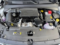 Cloth Low-Back Bucket Seats, Heated Front Seats, 8.4 Touchscreen Display, Apple Carplay, Google Andr... (image 8)
