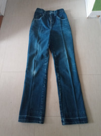 lot jeans gr. 26 avec manteau gr. small pour femme