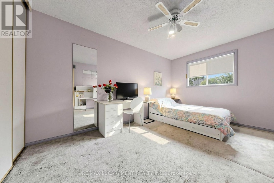 1380 Hazel Mccleary Drive Oakville (CV Clearview), Ontario, photo 21 of 40
