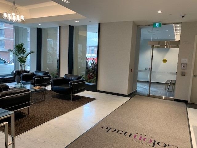 Two Bedroom overlooking the Yorkville neighbourhood 4