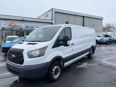 See Dealer Website for Details. 2015 Ford Transit fourgon utilitaire T-150 .