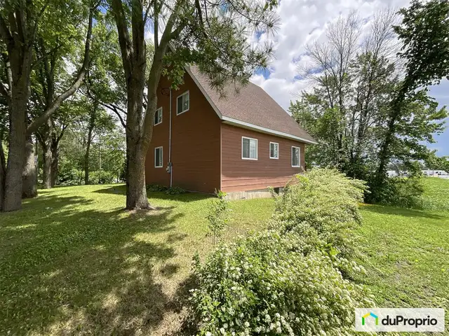 $395,000 - 1 1/2 Storey for sale in St-Barthelemy in Houses for Sale in Laurentides - Image 4